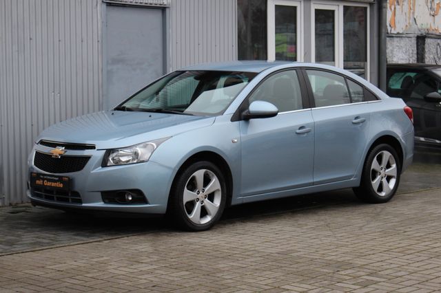 Chevrolet Cruze LS 1.8i Automatik+Klimaaut+2.Hand+Tüv Neu