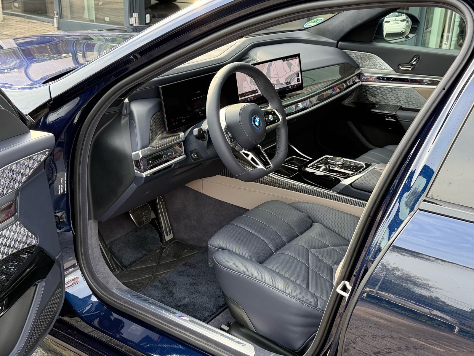 BMW i7 xDrive60 M Sport PRO ExecutiveLoungeSeating foto 5