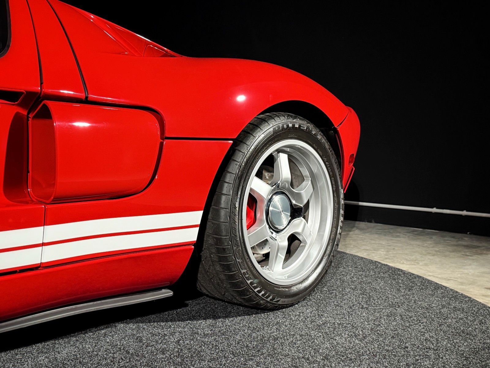 Fahrzeugabbildung Ford GT + Mark IV Red + MwSt. + CARFAX clean + BBS