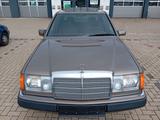 Mercedes-Benz 250D,2HAND,ABS,AHK,el.Schiebedach,8FACHB.TÜV NEU - Mercedes-Benz 250: D