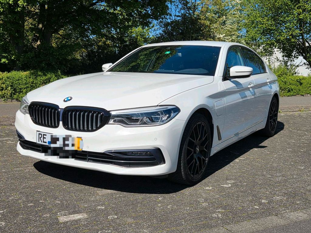 Image of BMW 530