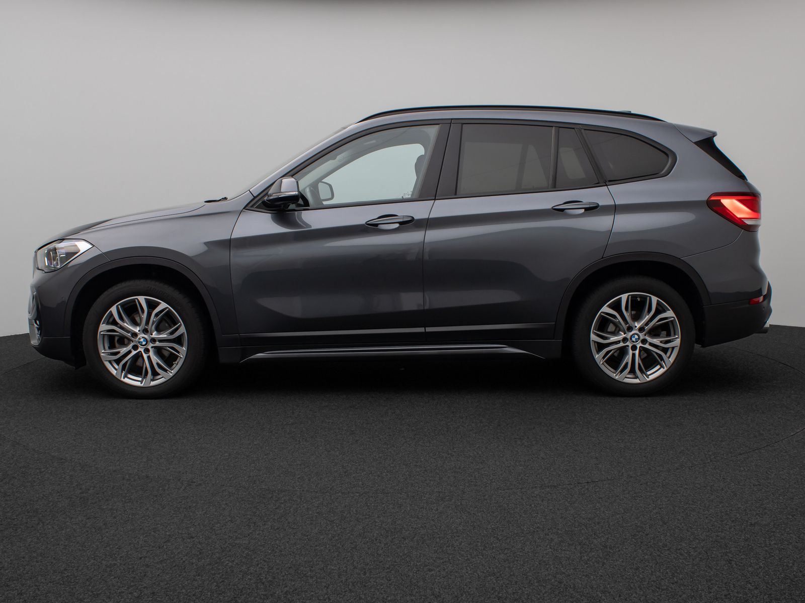 Fahrzeugabbildung BMW X1 xD18d SportLine Kamera DAB HiFi Komfort Alarm