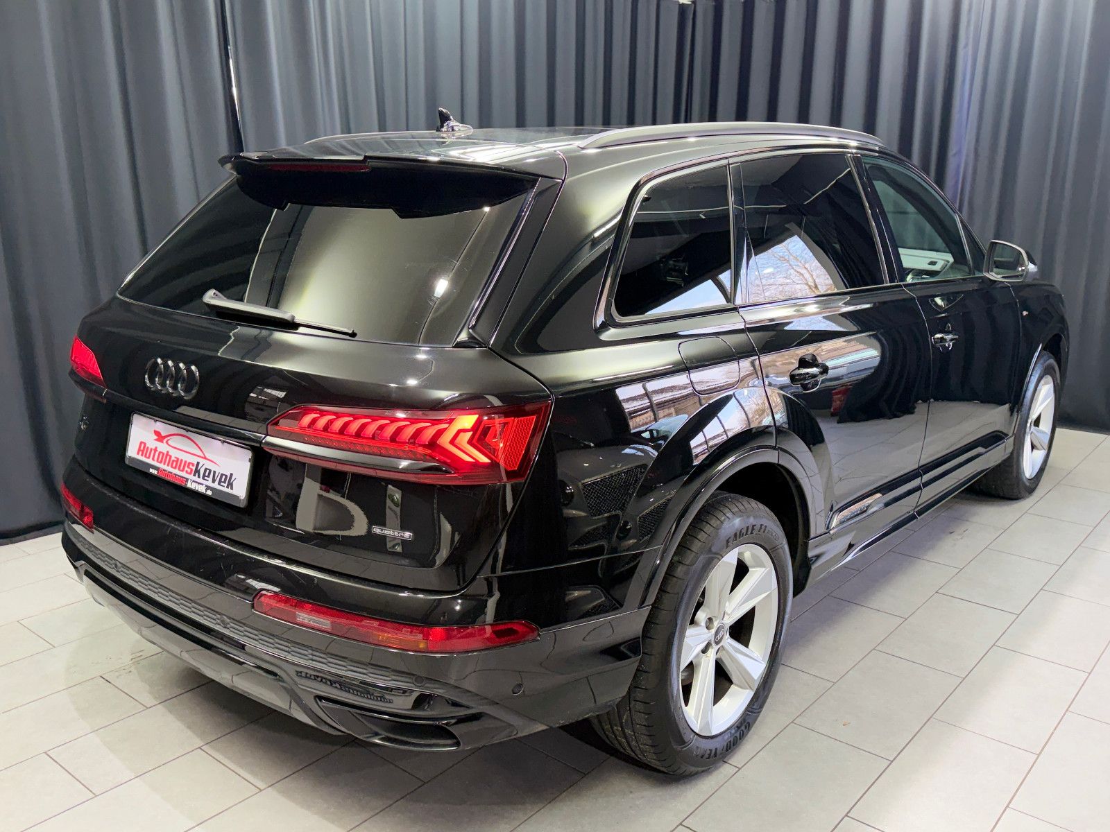 Fahrzeugabbildung Audi Q7 45 TDI quattro S line|PANO|KAMERA