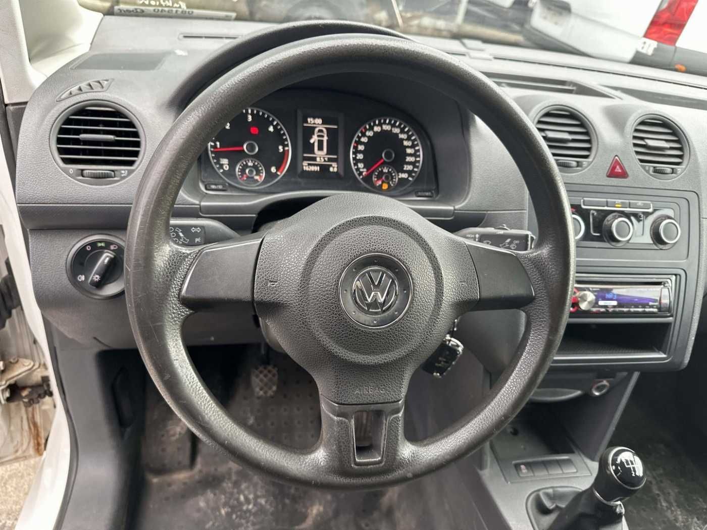 Fahrzeugabbildung Volkswagen VW Caddy 2.0 TDI 4Motion Maxi Kasten Regal