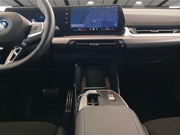2024 BMW IX2 照片 10