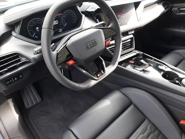 Fahrzeugabbildung Audi RS e-tron GT Pano Laser StdHz HeadUp 21" Massage