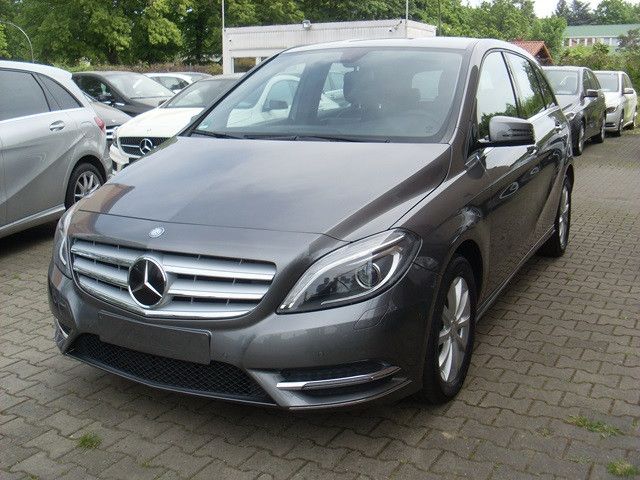 Mercedes-Benz B 220 d DCT Automatik