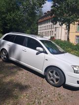 Toyota Avensis D-cat 2.2 diesel - Toyota Avensis aus 2007 mit Diesel-Antrieb