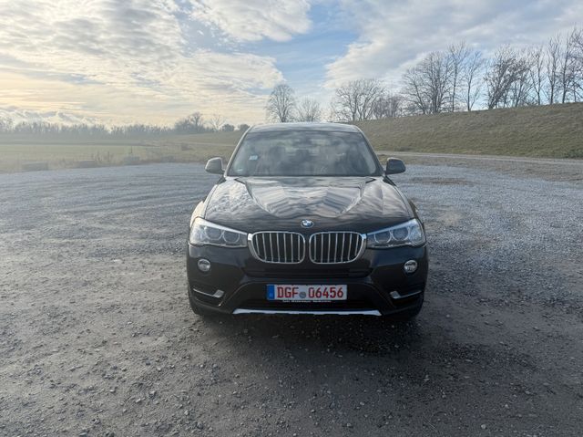 BMW X3 xDrive 20 i xLine-Allrad-Xenon-Leder-Kamara