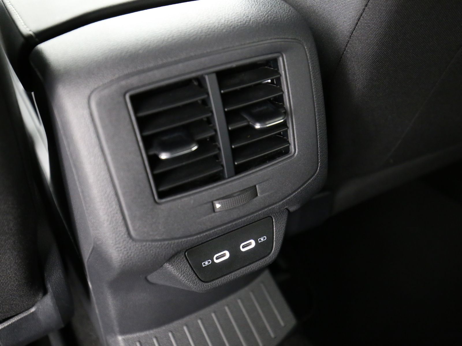 Volkswagen T-Roc - Bild 25