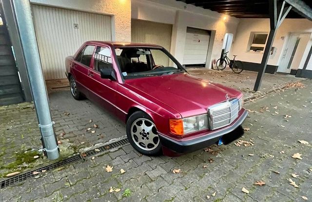 Mercedes-Benz Mercedes 190E