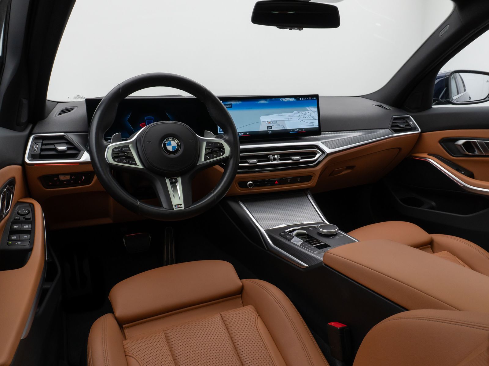 Fahrzeugabbildung BMW 330i xD M Sport Panorama Kamera HUD HiFi Komfort