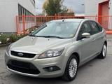 Ford Focus Lim. Titanium Navi Klimaautomatik - Ford Focus aus 2009: Titanium