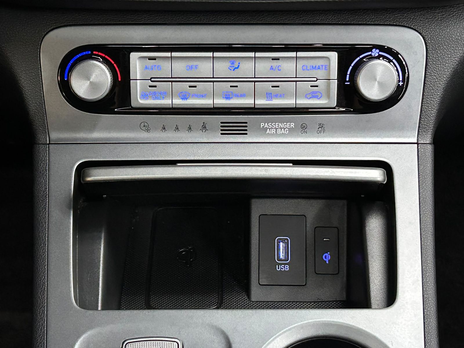 Fahrzeugabbildung Hyundai Kona Elektro Prime PANO+LED+HEAD+KREL+KAM+ACC+WP