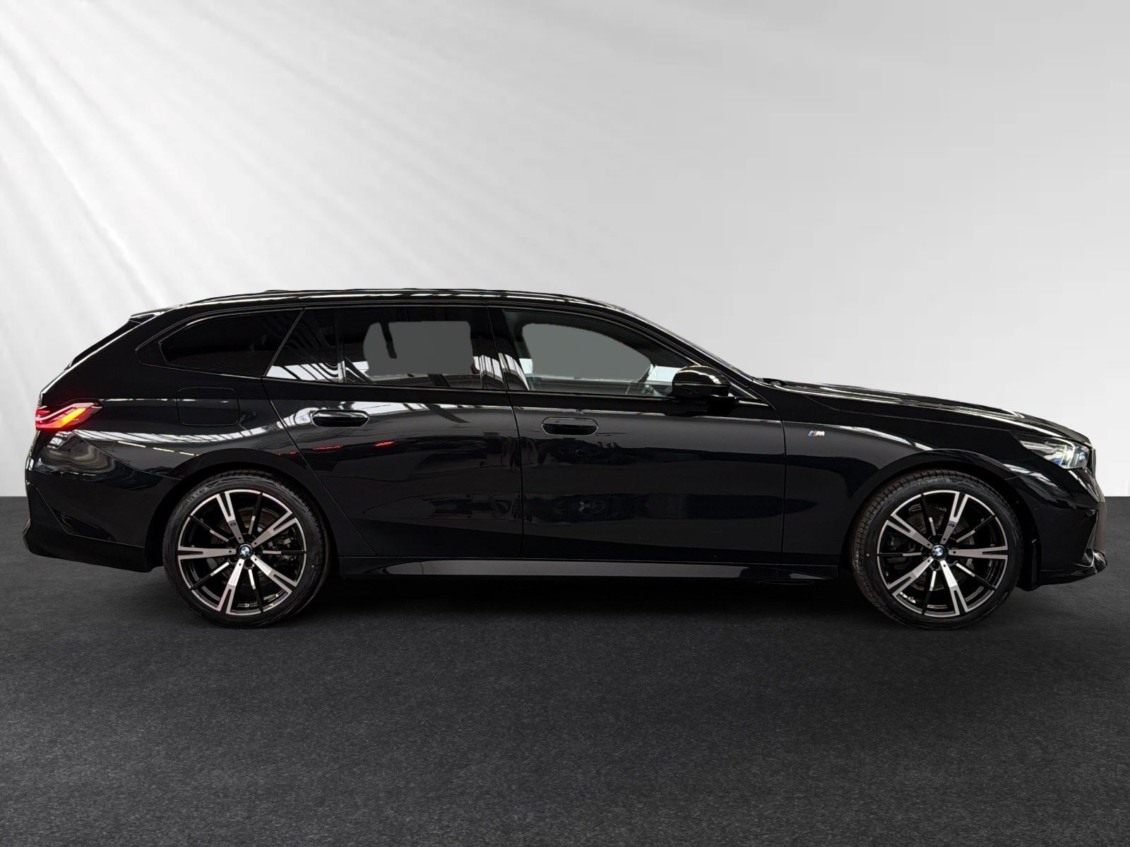 BMW 520d Touring M Sport AHK 20 LMR Autobahnass foto 2
