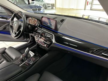 Fahrzeugabbildung BMW 540i xD Sport Line ACC 360°Belüftung DAB HUD H/K
