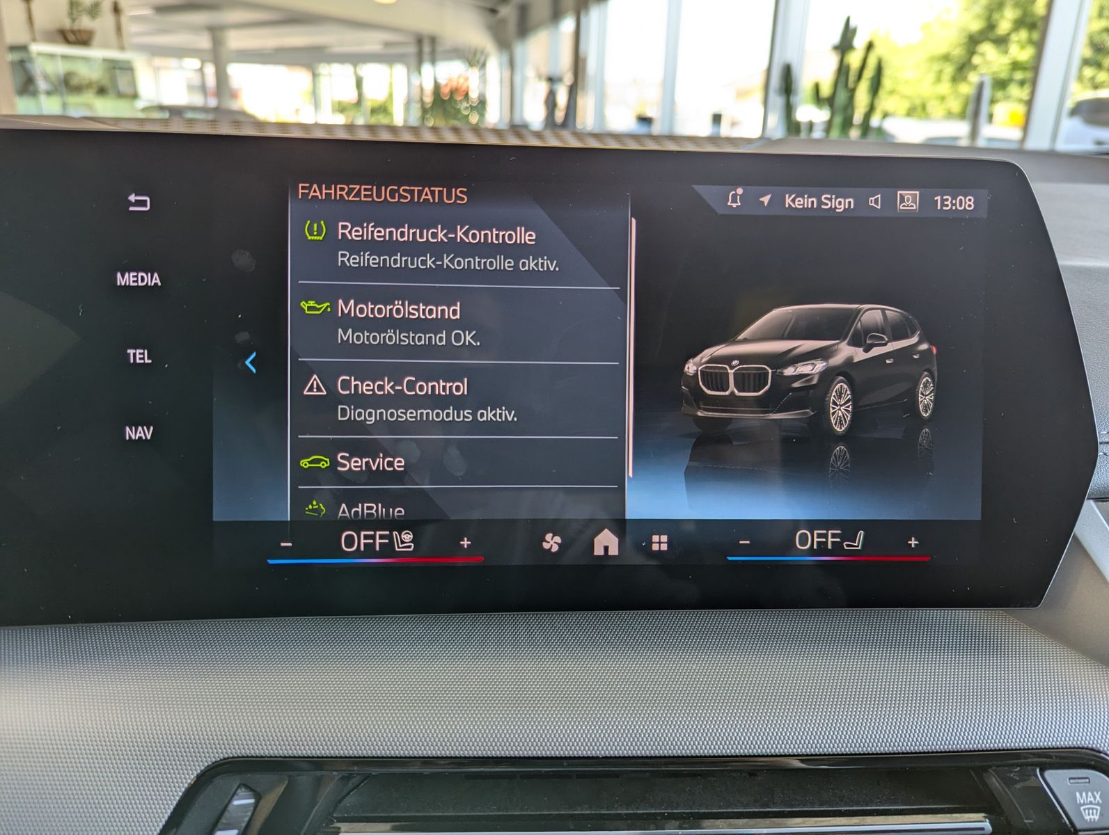 BMW 218 Active Tourer Aut AHK Pano Cam Premium-Paket - Image 27