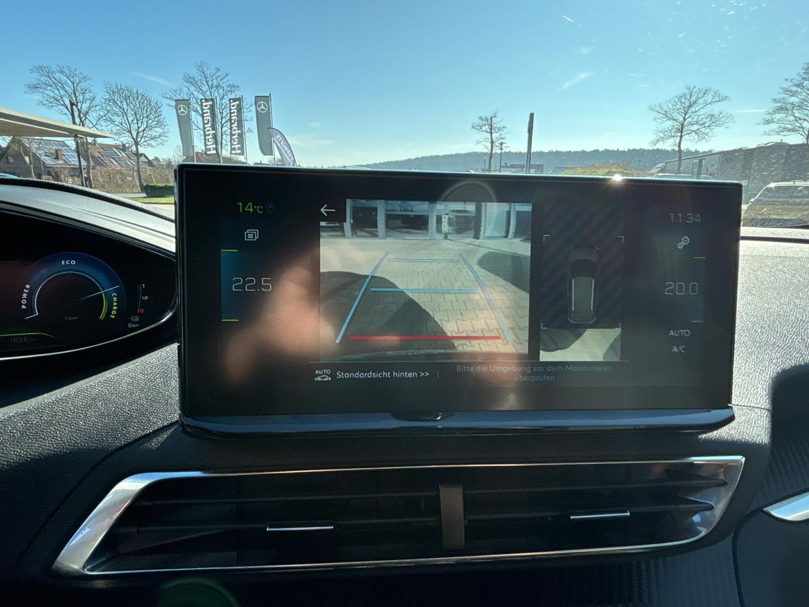 Fahrzeugabbildung Peugeot 3008 Plug-In Allure+SHZ+LED+PDC+ACC+USB+AWR+