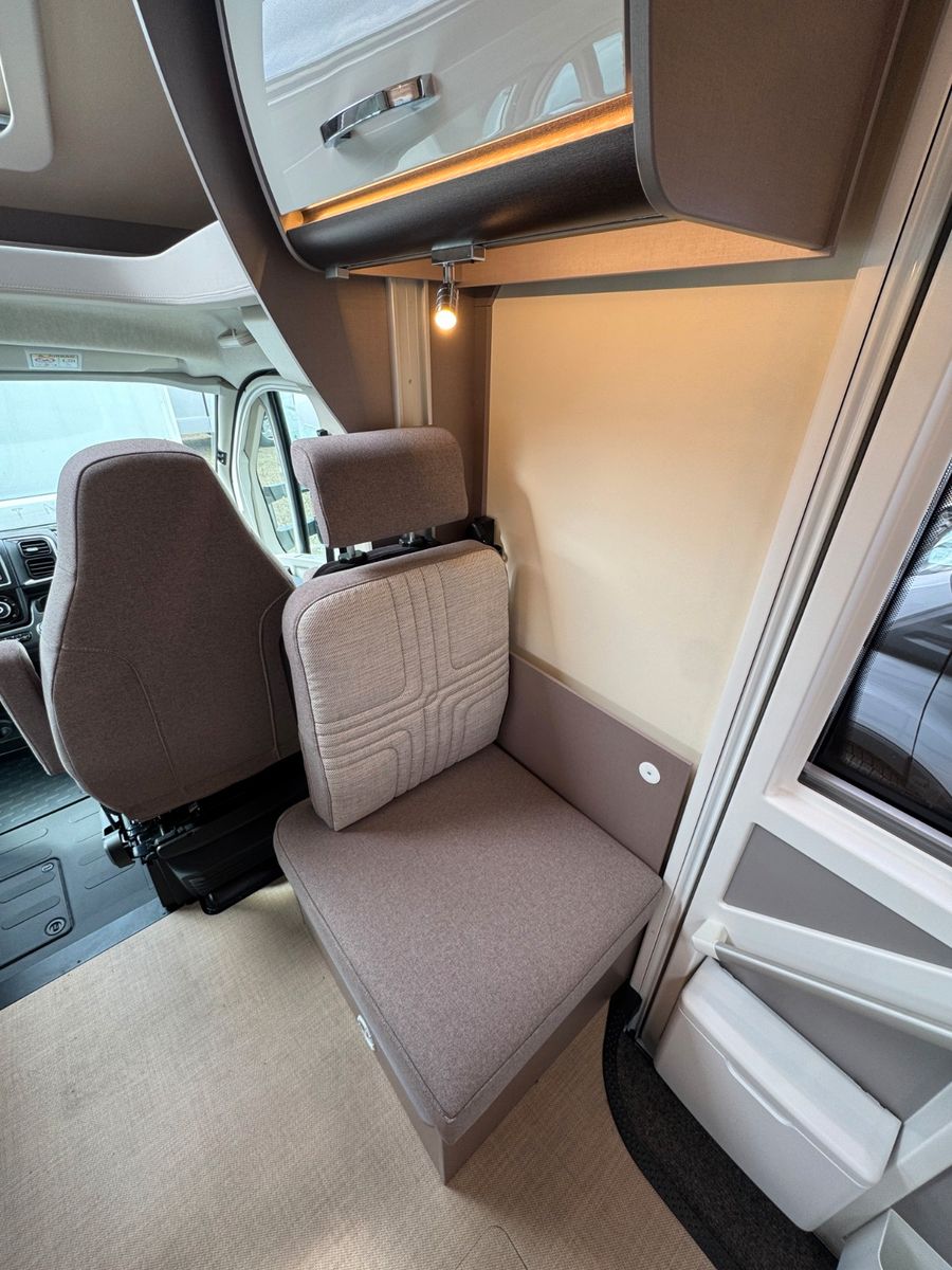 Fahrzeugabbildung Bürstner Lyseo TD 727 G Harmony Line - SIE SPAREN -28%!