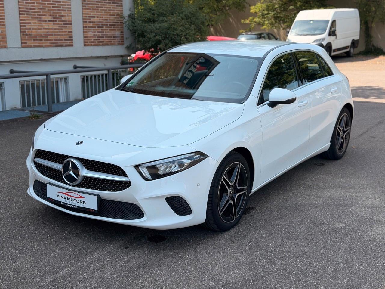 Mercedes-Benz A 180 BRMSTR LED Widescreen Standheizung
