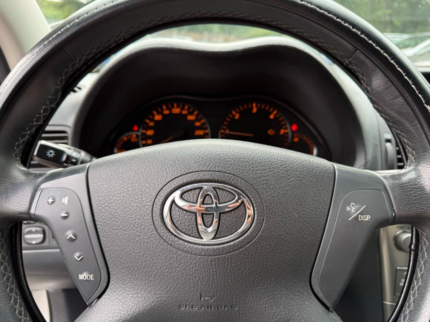 Toyota Avensis 2005 — photo 15
