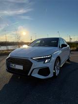 Audi S3 TFSI S tronic quattro Sportback - Modell 2024 - Audi S3 in Hamburg