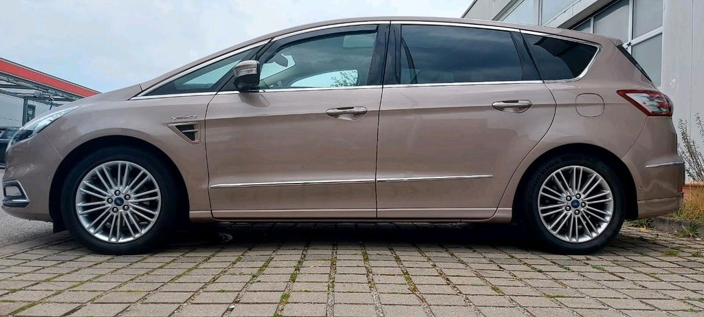 Image of Ford S-Max