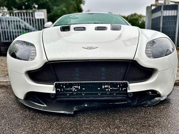 2015 Aston Martin V12 VANTAGE 缩略图 42
