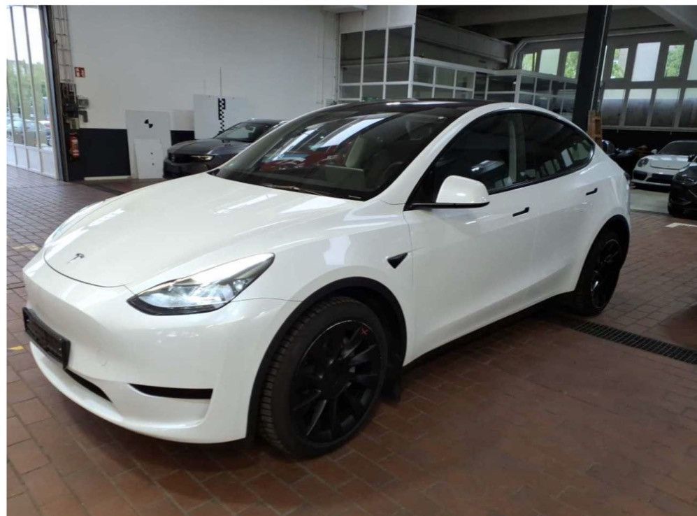 Tesla Model Y RWD Wärmepumpe/Pano/ACC/LED/Sound/Kamera