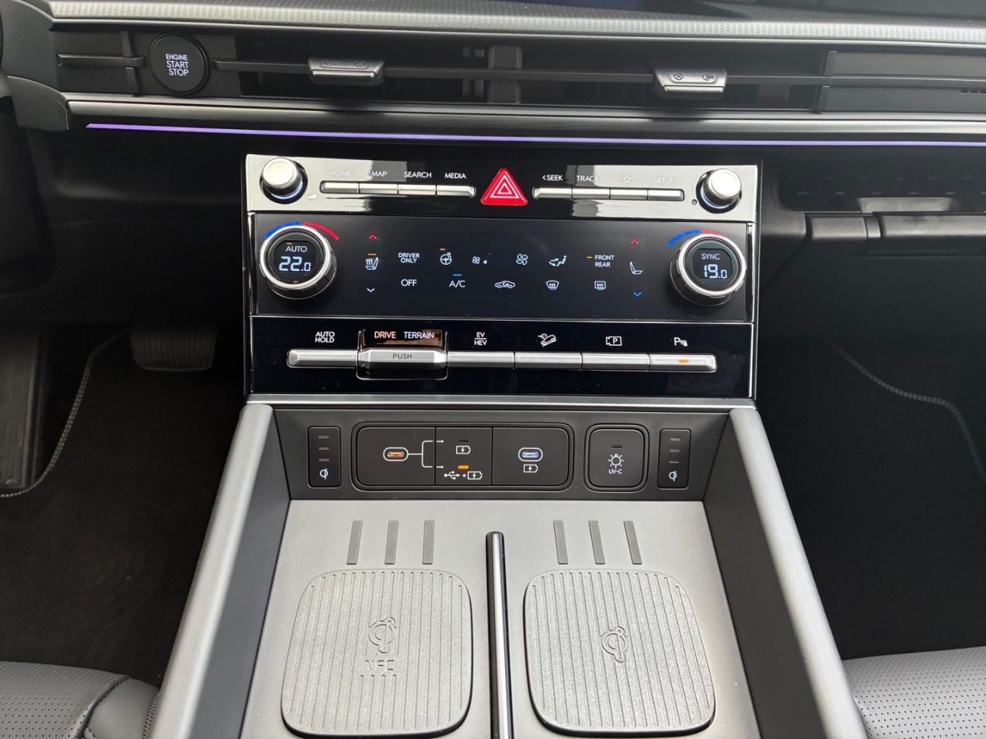 Hyundai SANTA FE - Bild 18