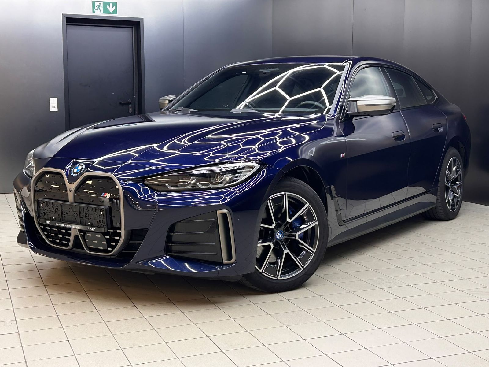 Fahrzeugabbildung BMW i4 M50 GC SHADO+LED+NAVI+MEMO+H&K+SHZ+AHK+WP+360