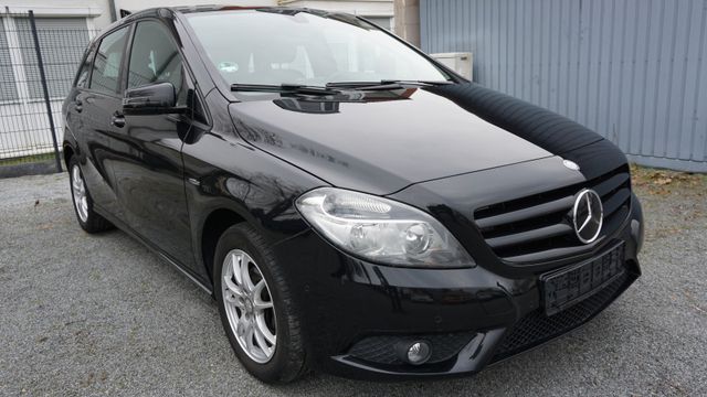 Mercedes-Benz B180 TÜV&SERVICE NEU