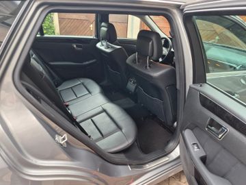 Mercedes E 250 - 12