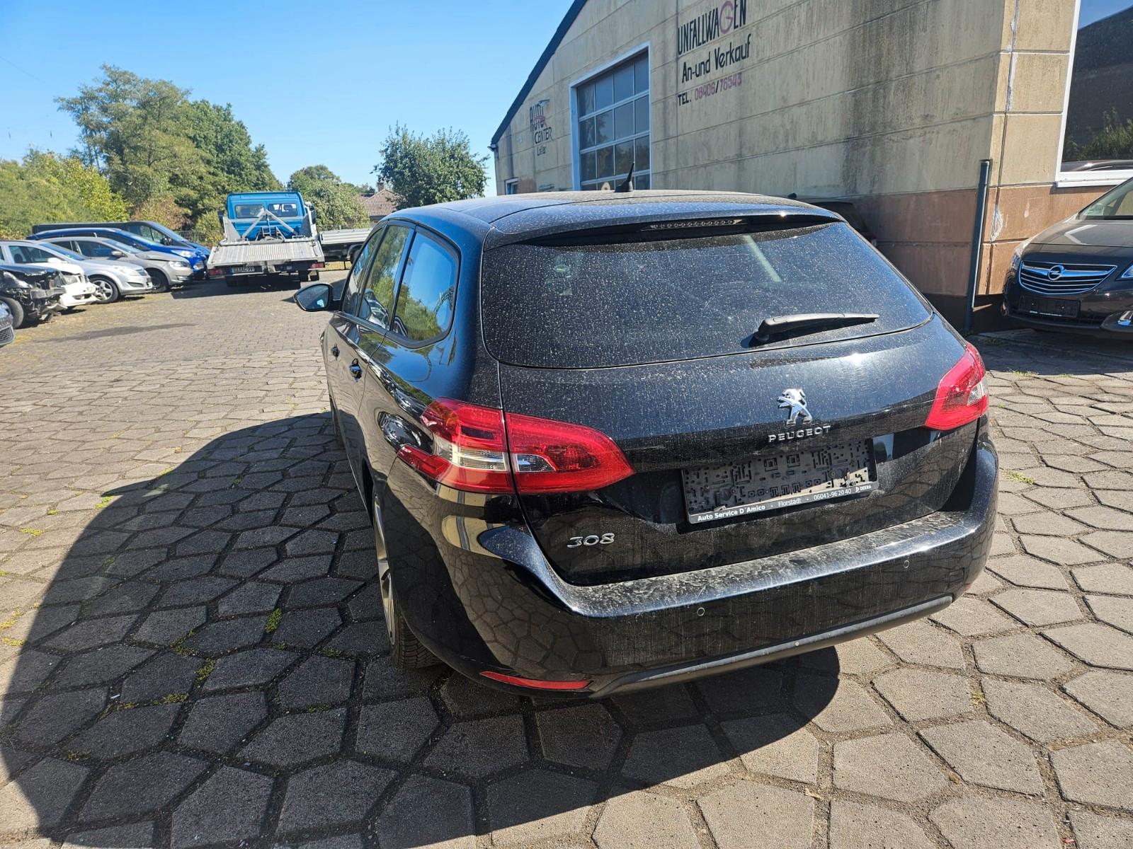 Peugeot 308 2015 — engine 1.199 cm³, 110 HP (81kW)
