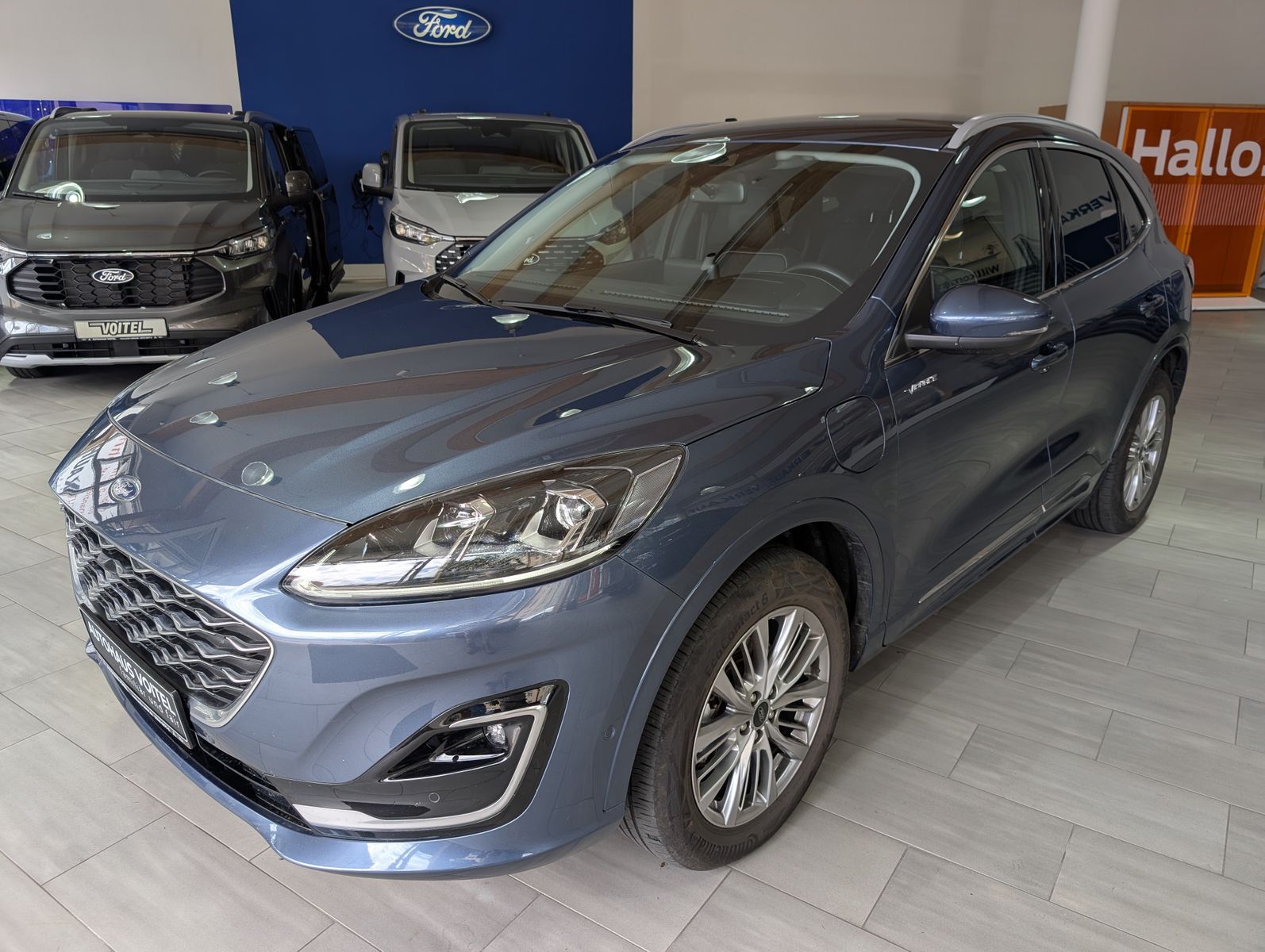 Ford Kuga Vignale Plug-In Hybrid / elektr. schwenkbar