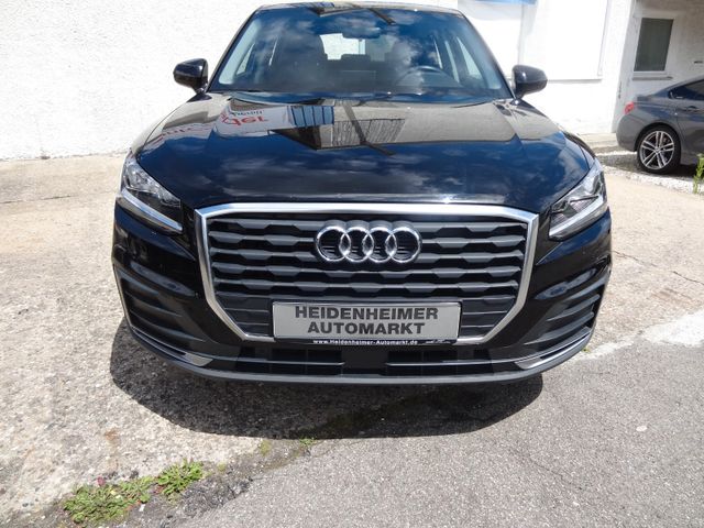 Fahrzeugabbildung Audi Q2 basis/2.Hand/SitzH/AHK/PDC/116PS/