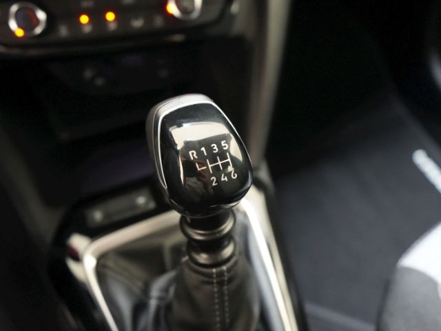 Corsa F FACELIFT+RÜCKFAHRKAMERA+SITZHEIZUNG+LENK