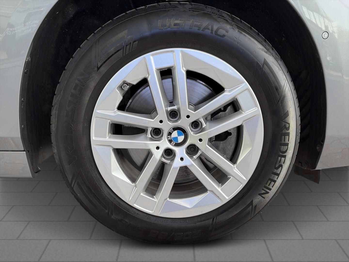 BMW 220 - Bild 6