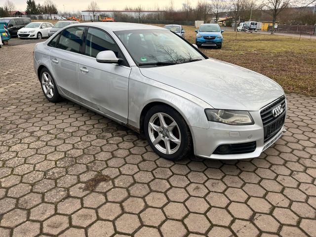 Audi A4 2.0 TDI S-Line/Bi-Xenon