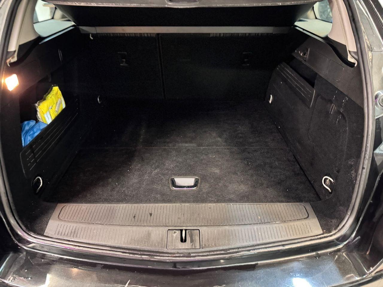 Opel Astra 2012 — photo 12