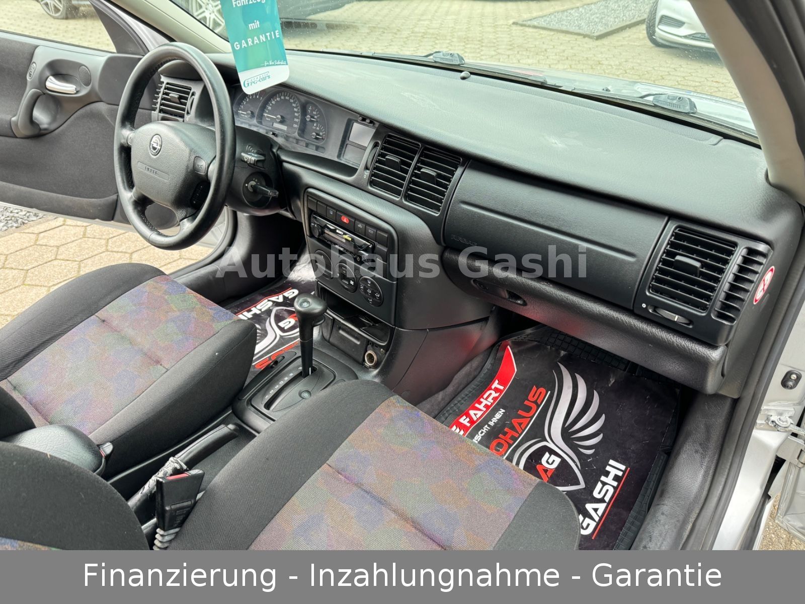 Fahrzeugabbildung Opel Vectra 1.6 16V*Automatik*2.Hand*Scheckheft*Klima