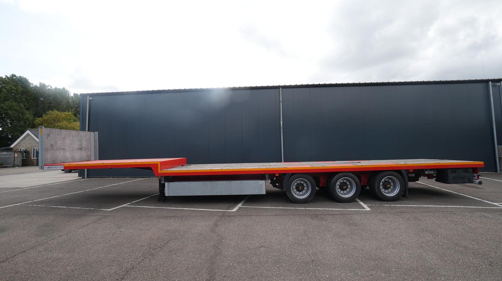Other Reistreyler 3 axle semi low loader
