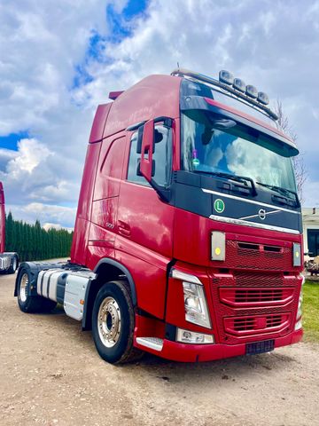 Volvo FH 500 GlobeXL VEB Standklima Blattfederung Vorn