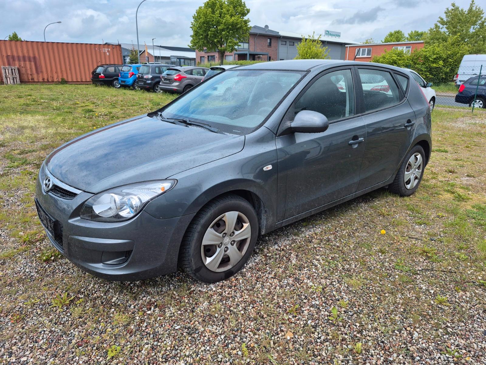Hyundai i30 1.4 mit Klima