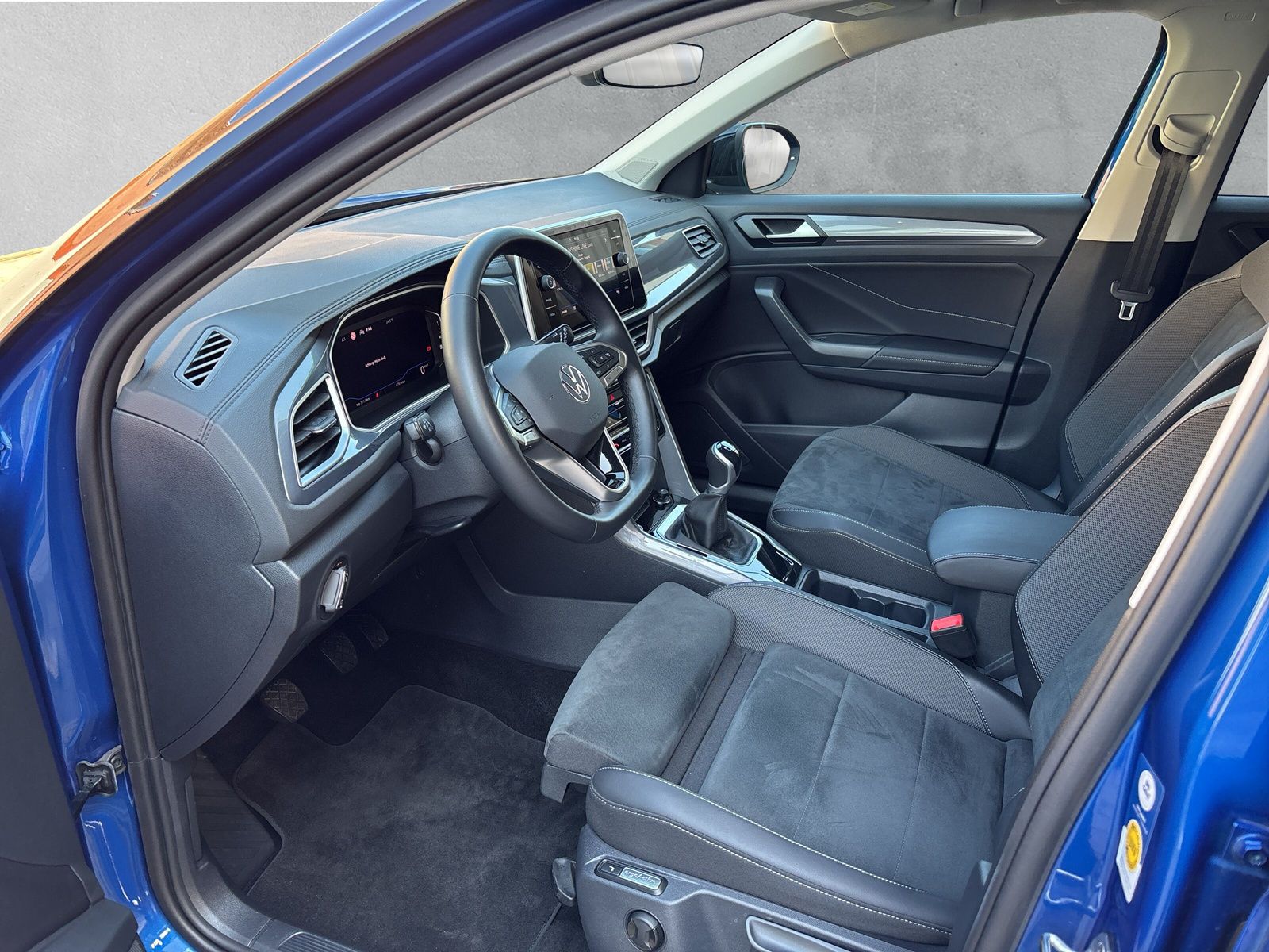 Fahrzeugabbildung Volkswagen T-Roc Style 1.0 TSI App-Connect LED