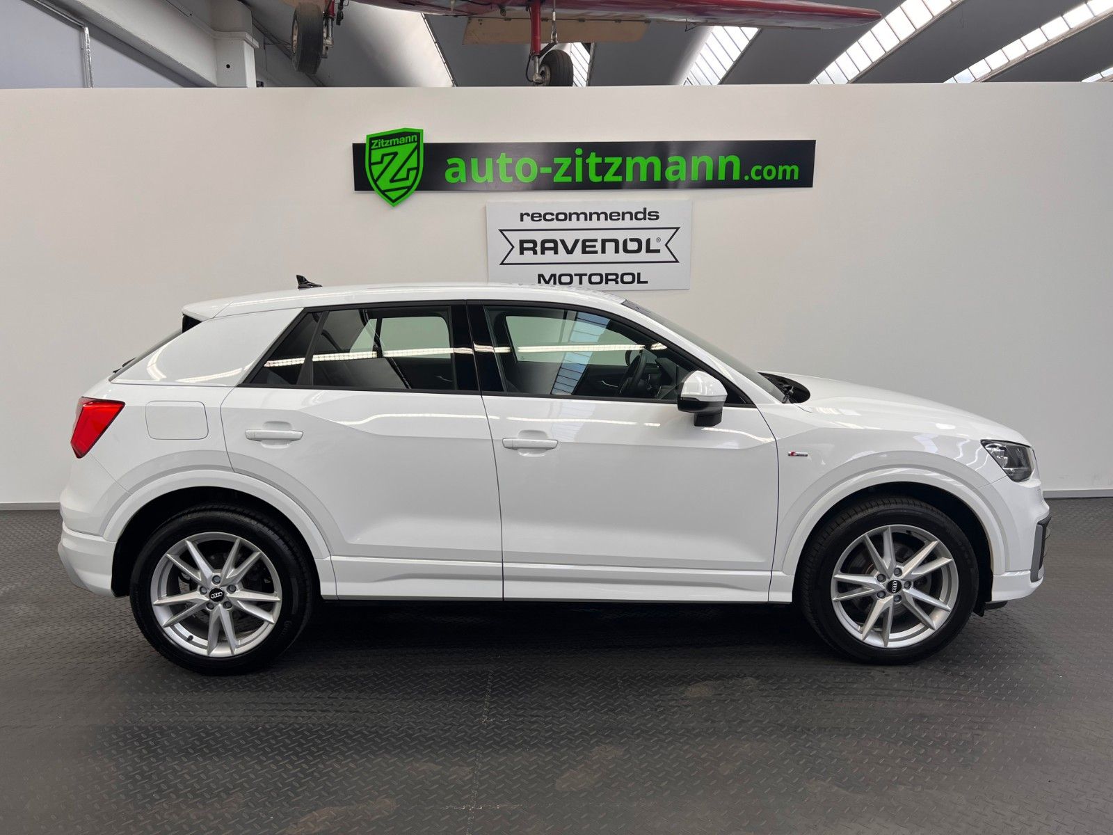 Fahrzeugabbildung Audi Q2 35 TDI Sport*2x S-line*LEDER*NAVI*PDC*SHZ*TOP