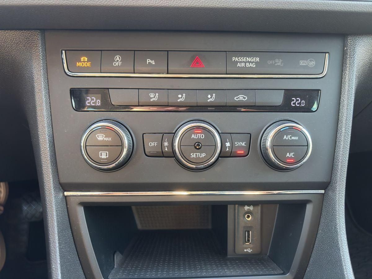Leon FR 1.4 TSI AHK LED GRA NAVI PDC v+h