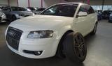 Audi A3 Sportback 1.8 TFSI*S-LINE *PANORAMA*XENON* - Audi A3 aus 2007: Line