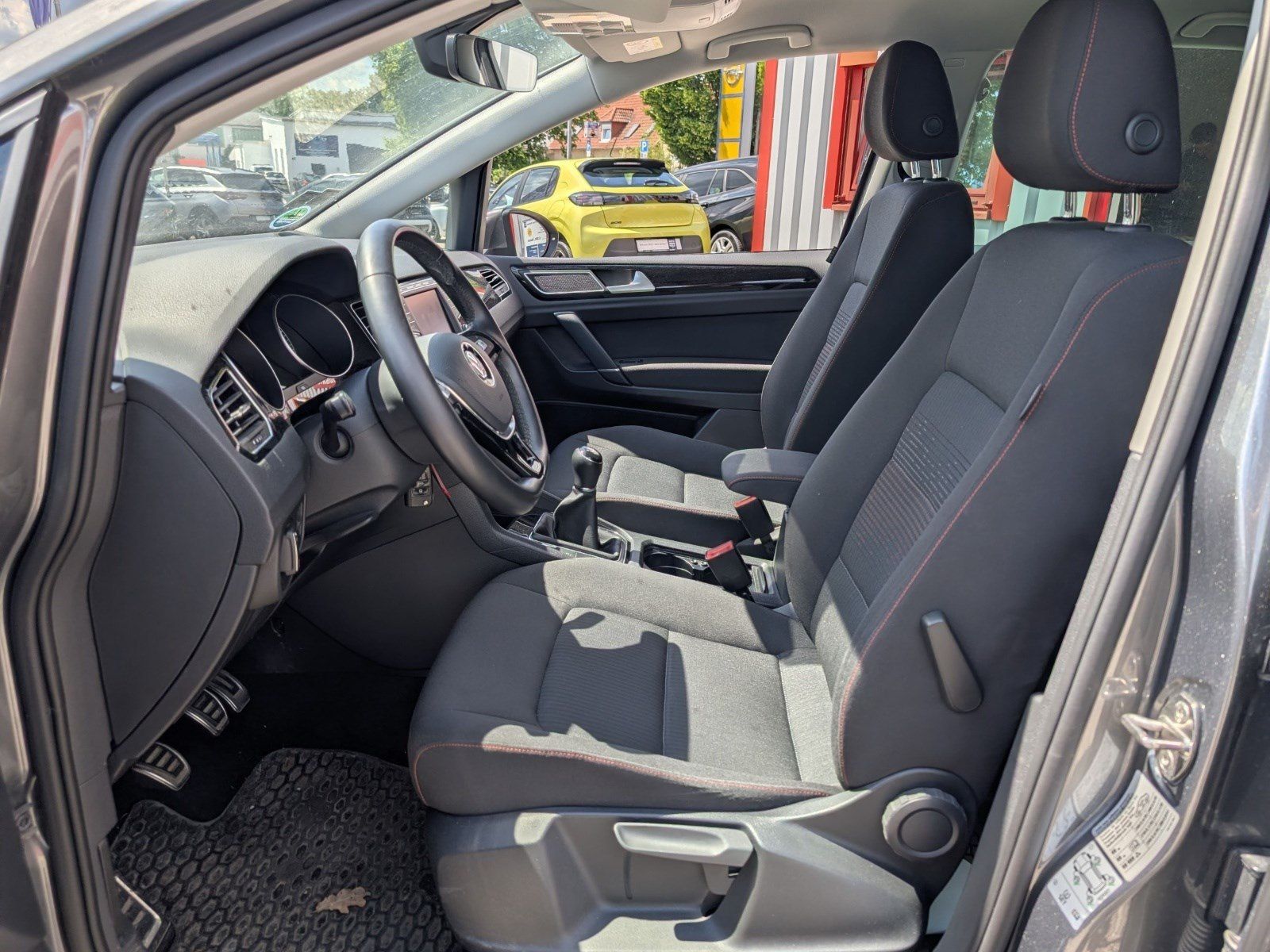 VW Golf Sportsvan 1.2 TSI Sound Allwetter SHZ ACC – Bild 3