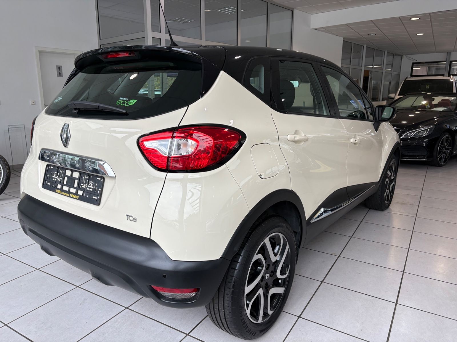 Fahrzeugabbildung Renault Captur Intens *RÜCKFAHRKAMERA*